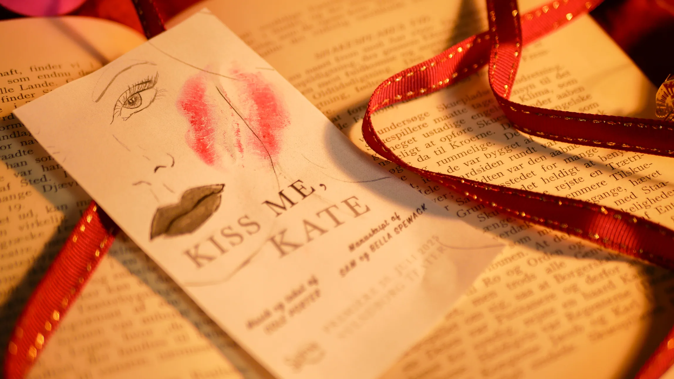 KISS ME, KATE 💋: (næsten) baseret på en sand historie